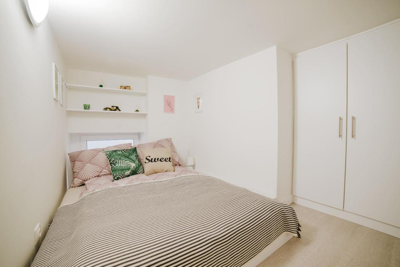 Comfy Apartment At New York Cafe With Aircon บูดาเปสต์ ภายนอก รูปภาพ